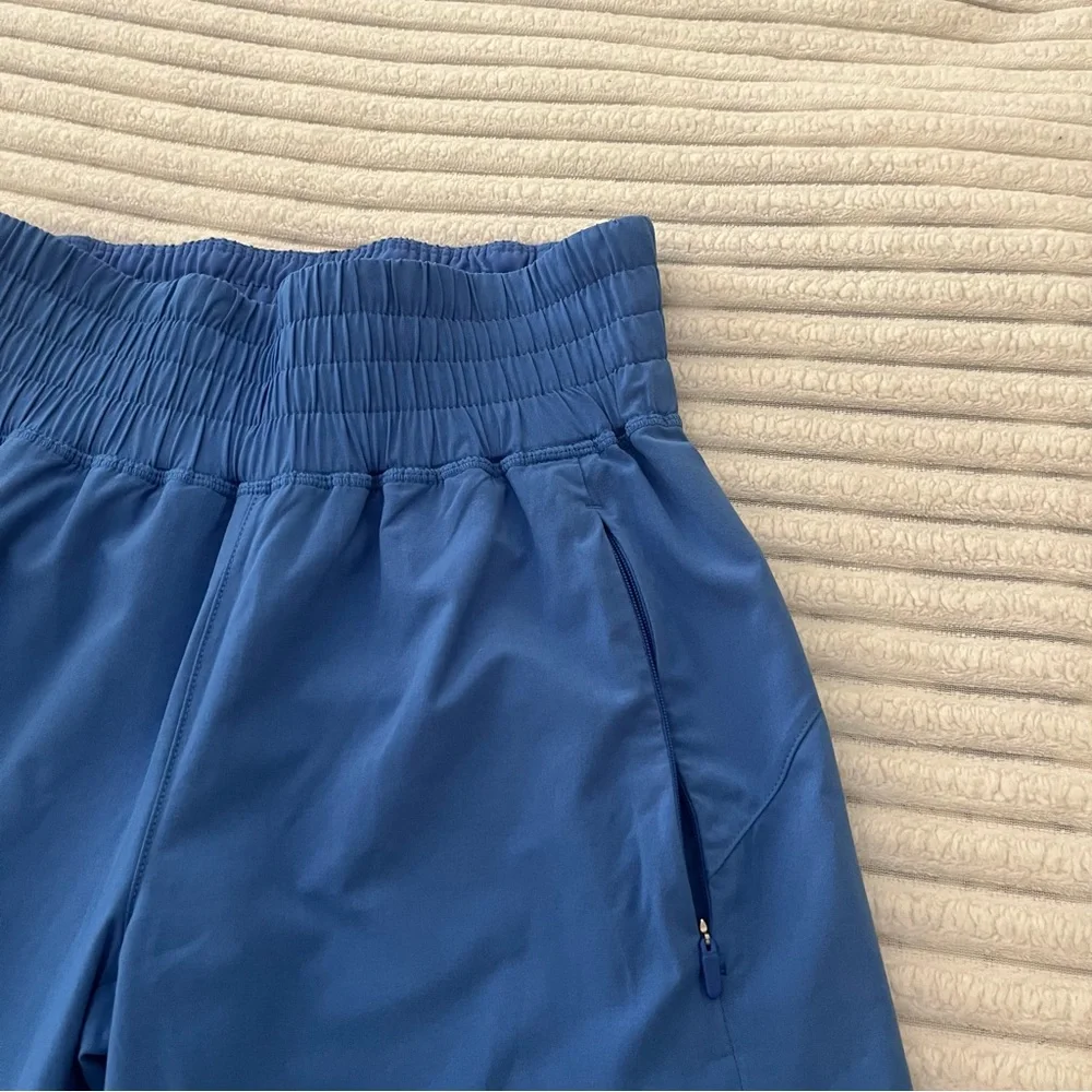 Aritzia TNA Active Boomerang Jogger Pants